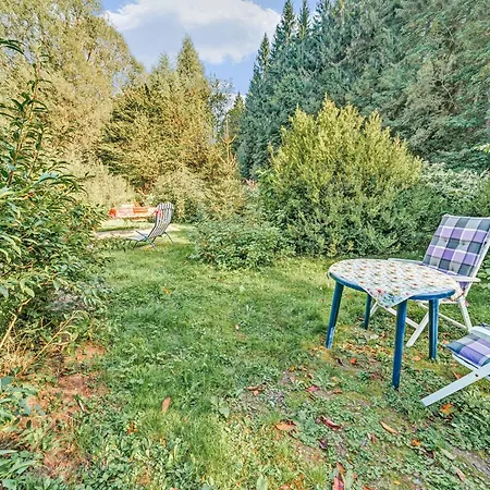 In Heubach In The Forest דירה