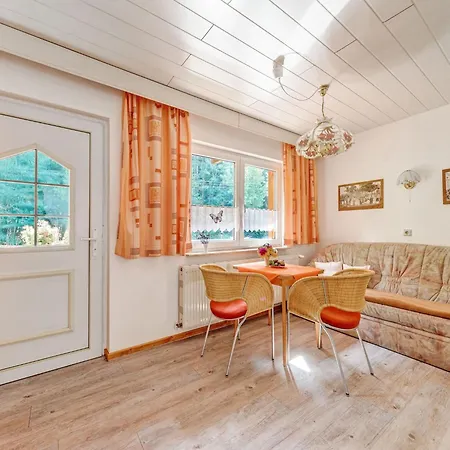 Cozy Near Trails * Gießübel